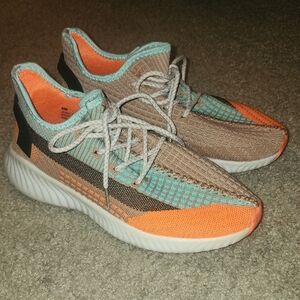 Fashion Nova Stylish Colorful Sneakers Sz 8
